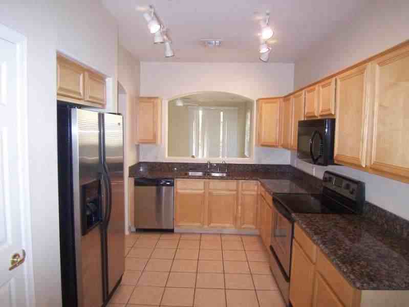 1006 E Susan Ln - Photo 2 of 9