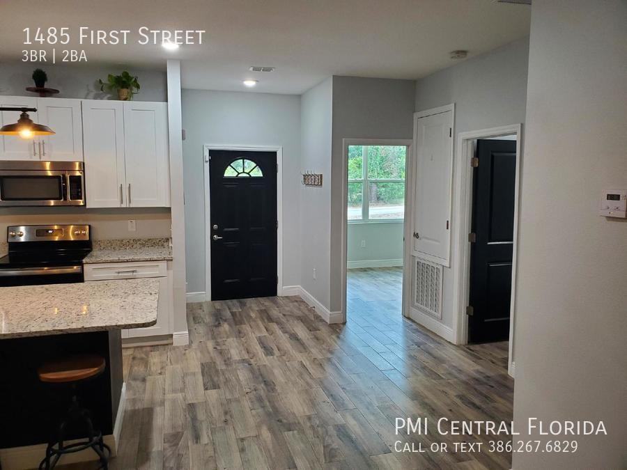 1485 1st St - Photo 3 of 33