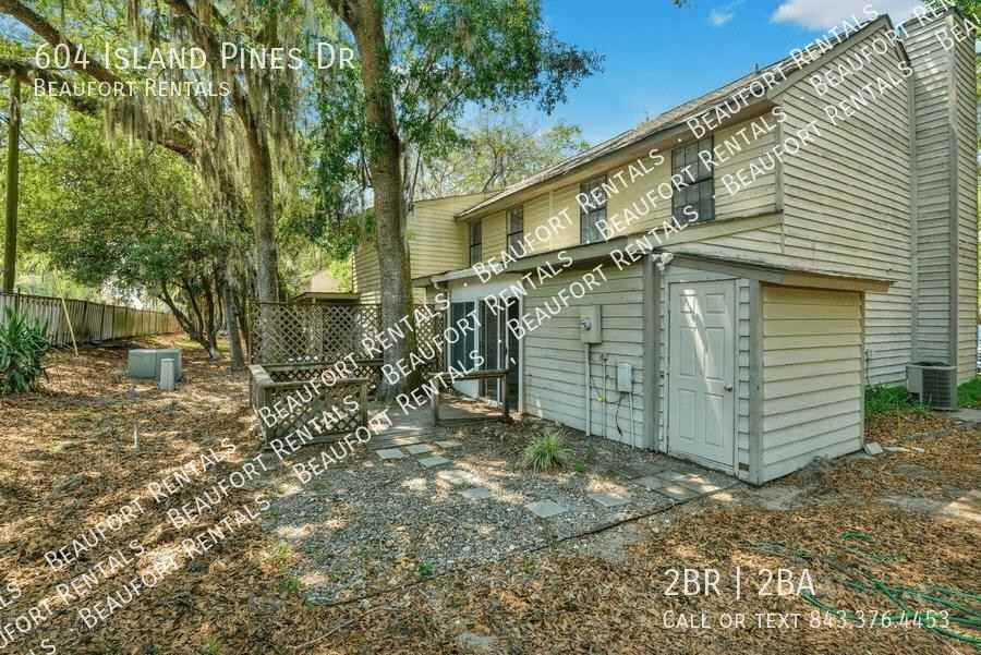 604 Island Pines Dr - Photo 3 of 24