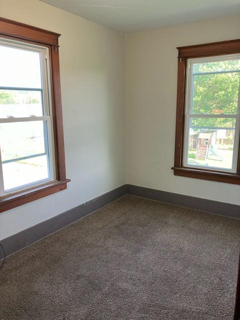 50 Montgomery Ave #1 - Photo 3 of 7