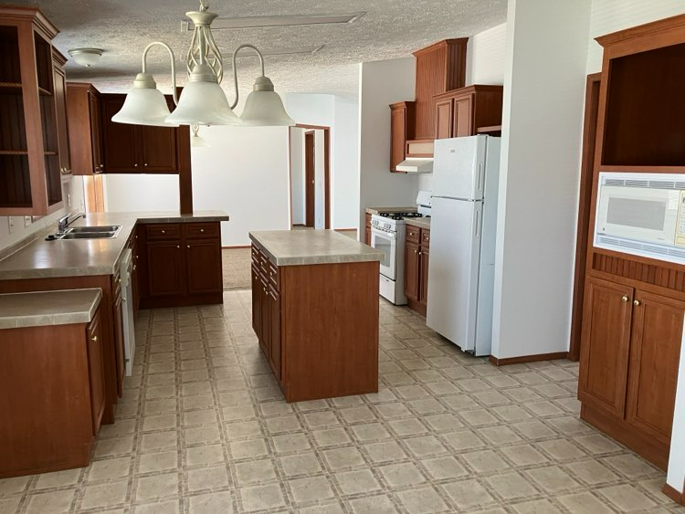 13549 Heritage St #234 - Photo 2 of 9