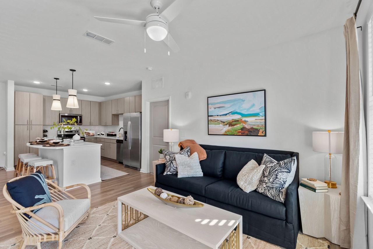 Palmilla Apartments - Photo 6 of 47