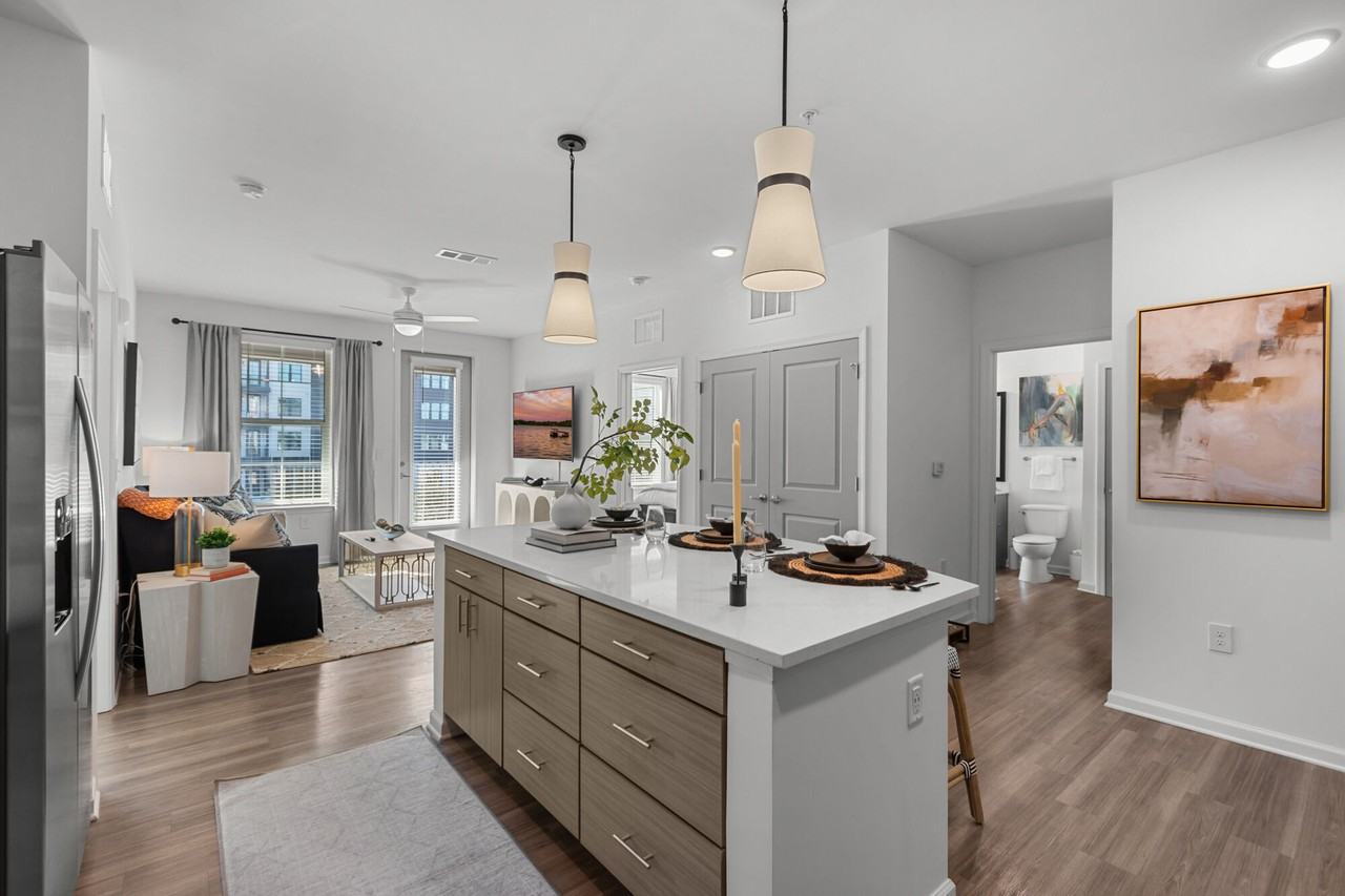 Palmilla Apartments - Photo 5 of 47