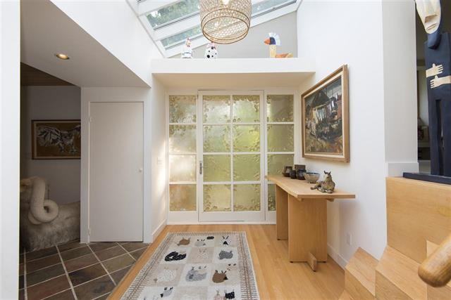 3069 Mathers Avenue - Photo 3 of 18