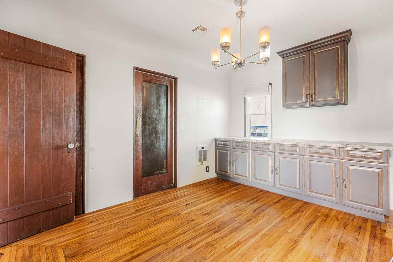 506 Palomar Ave #1 - Photo 2 of 21