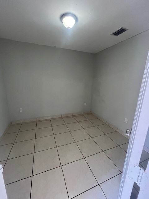 111 West 11th Street - Photo 6 of 7