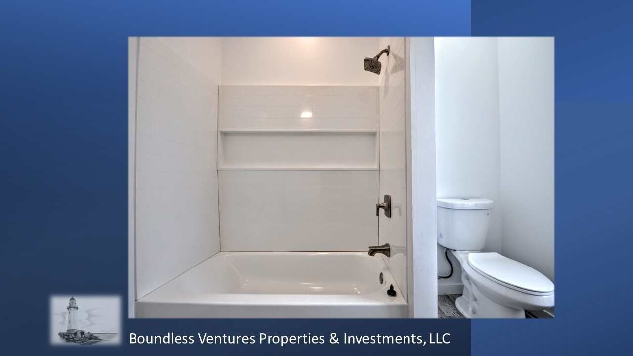 452 Jefferson Avenue - Photo 2 of 14