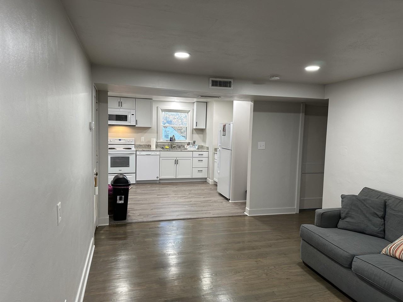 200 Eheart St - Photo 2 of 18