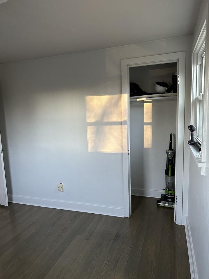 200 Eheart St - Photo 5 of 18