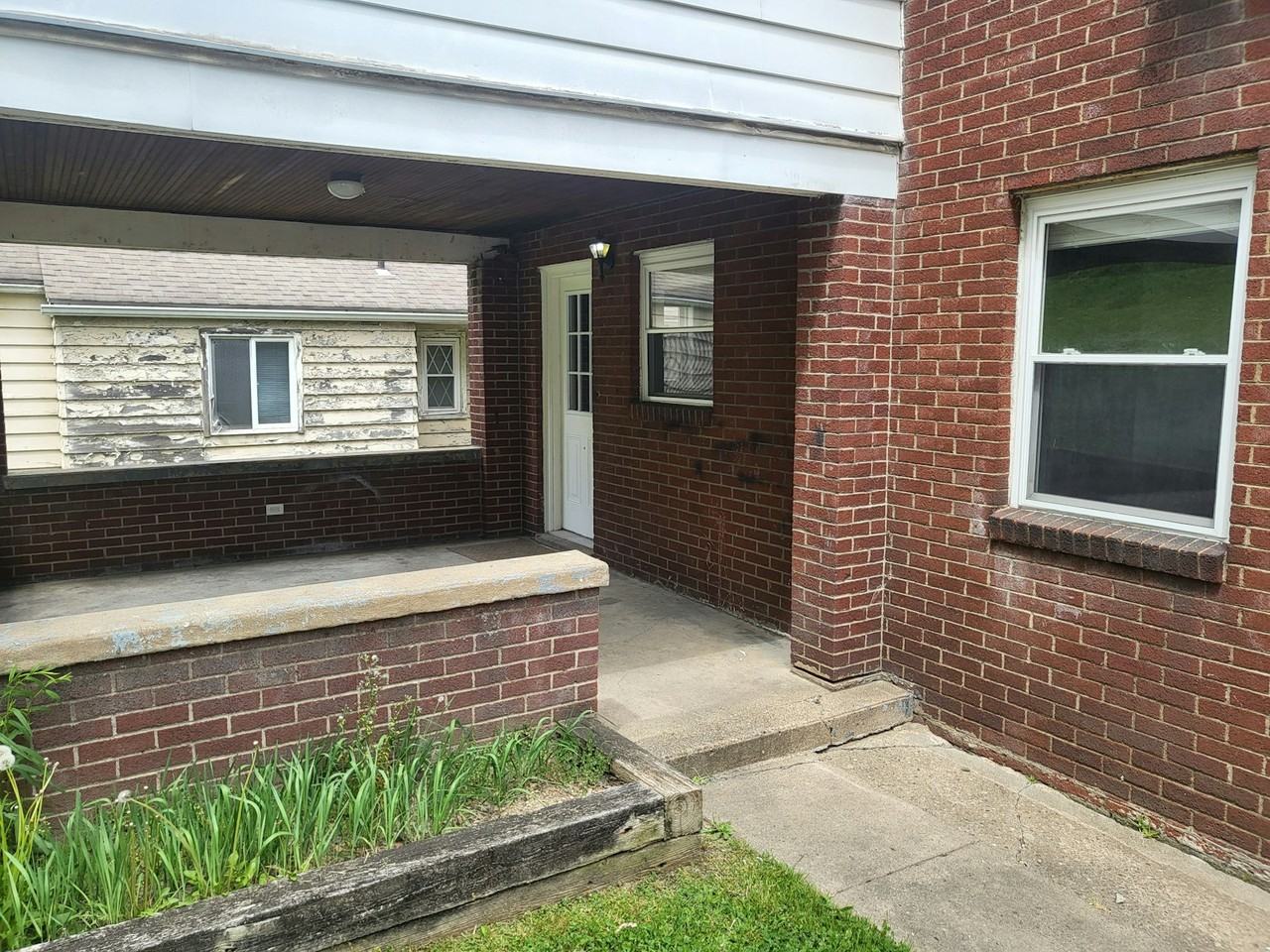 4118 Jordan St - Photo 3 of 20