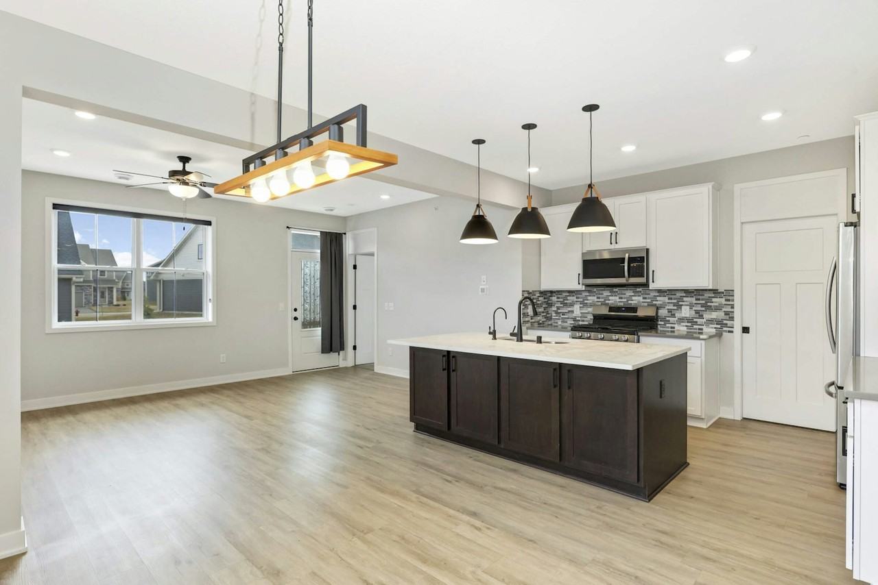 7070A 181st Street West - Photo 4 of 39