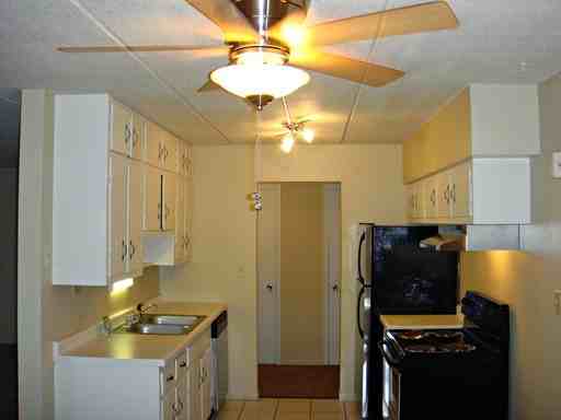 2710 Florida Ave N - Photo 2 of 7