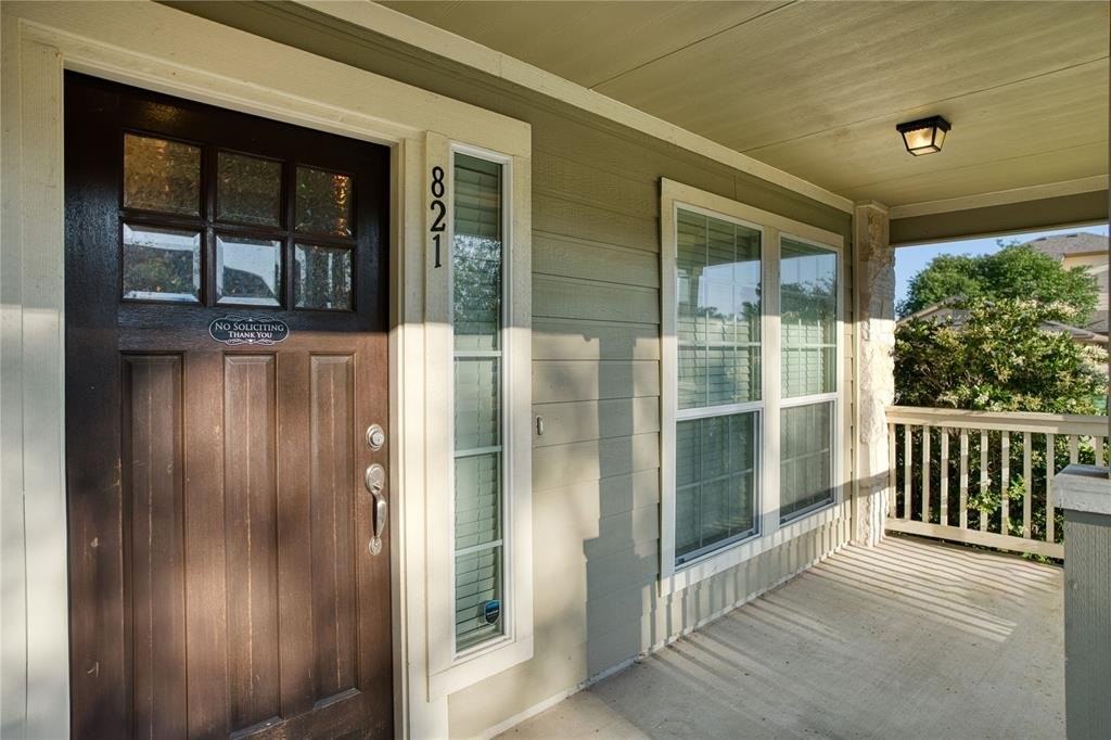 821 Gabriel Mills Dr - Photo 2 of 8