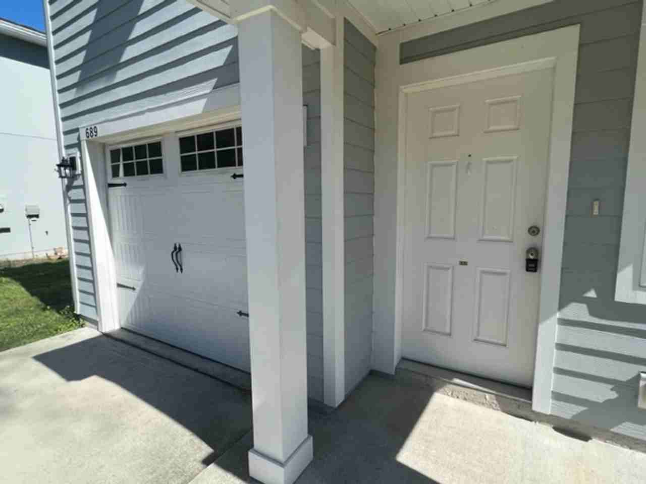 689 Melba St - Photo 3 of 25