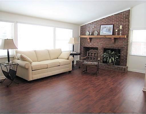118 Johnston Rd - Photo 2 of 10