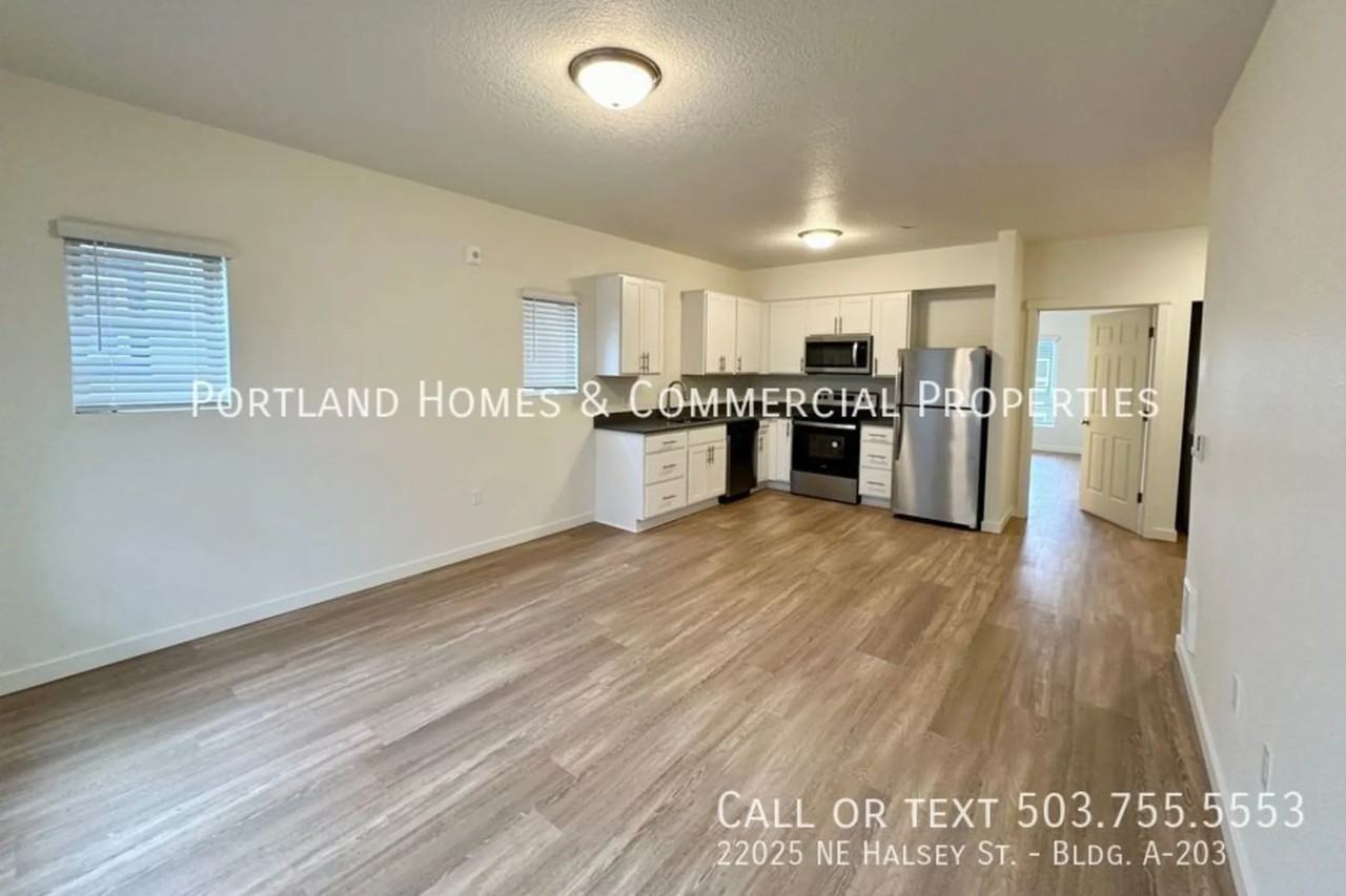 22025 Ne Halsey St Bldg A-203 - Photo 2 of 13