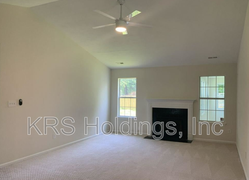 1003 Keltic Cir - Photo 2 of 18