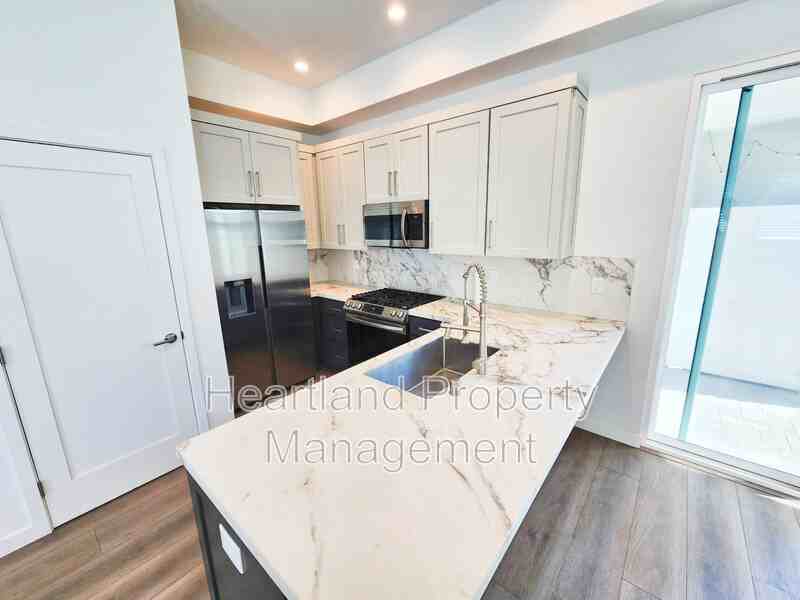 4117 Clairemont Mesa Blvd - Photo 3 of 7