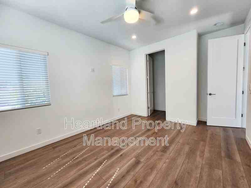 4117 Clairemont Mesa Blvd - Photo 5 of 7