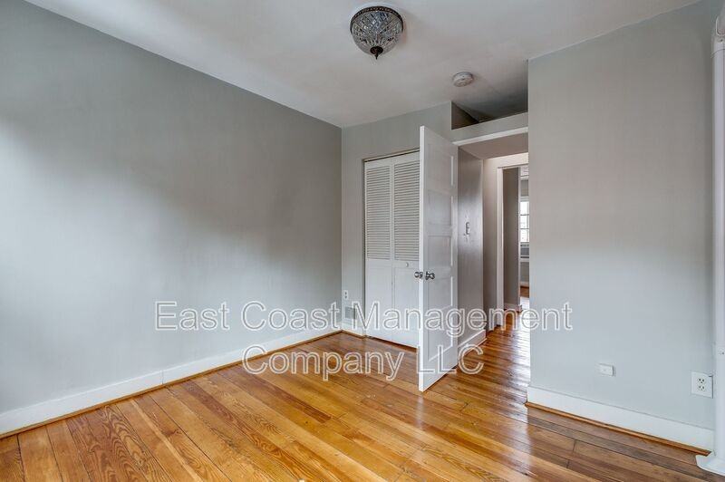1214 Battery Ave - Photo 7 of 21