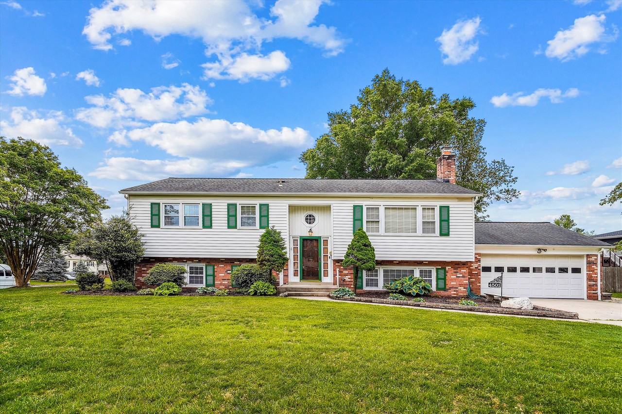 4501 Bee St - Photo 2 of 40