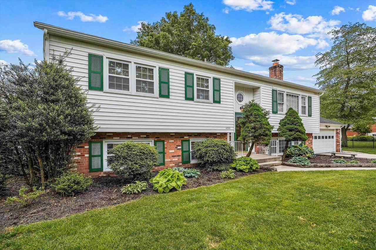 4501 Bee St - Photo 3 of 40