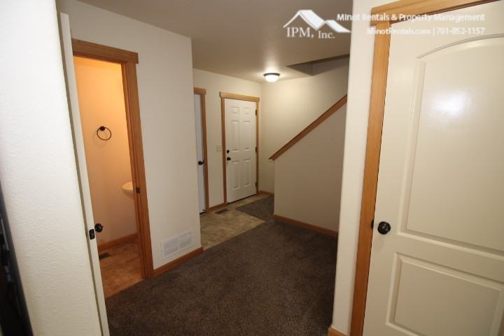 344 Adeline Dr - Photo 4 of 12