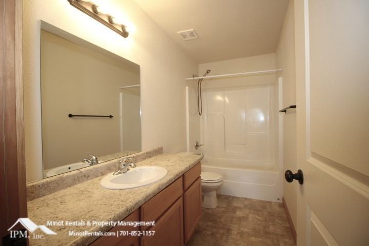 344 Adeline Dr - Photo 7 of 12