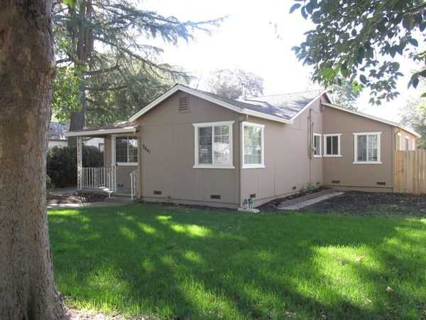 2641 Hawthorne St - Photo 3 of 24