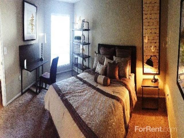 Charleston at Blue Ash - Photo 3 of 18