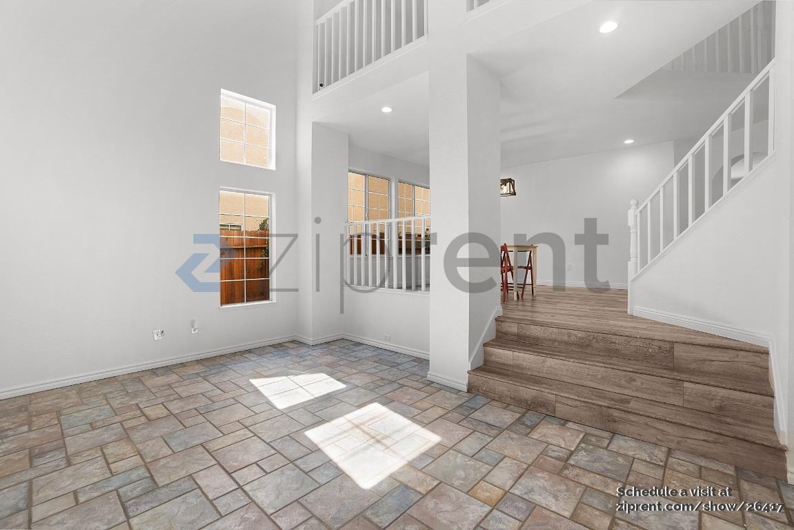 2949 Avon Rd - Photo 2 of 28