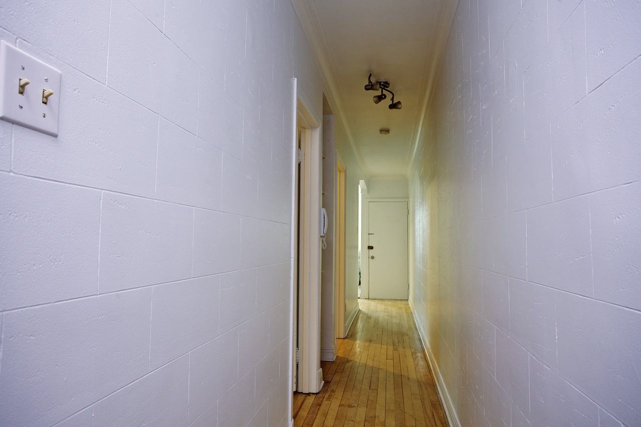 1980 Rue Cardinal #6 - Photo 4 of 15