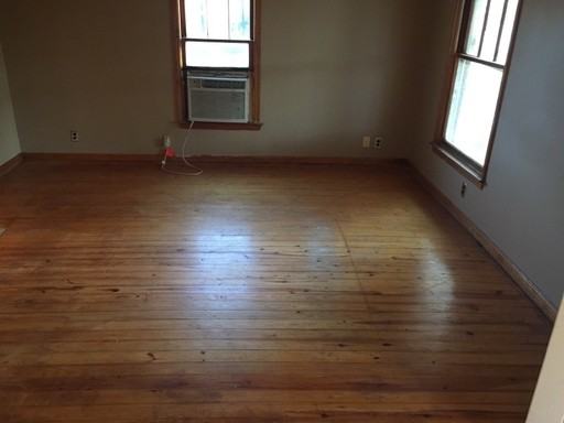 136 Mimosa St - Photo 2 of 8