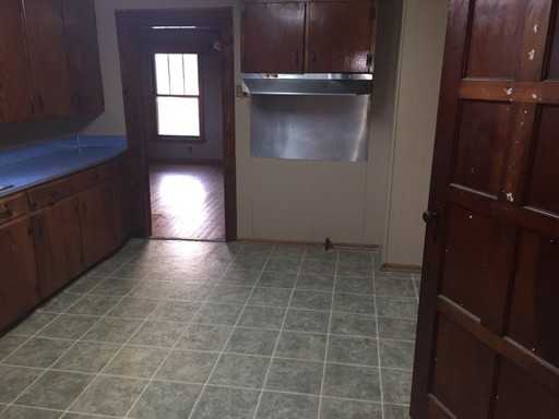 136 Mimosa St - Photo 3 of 8