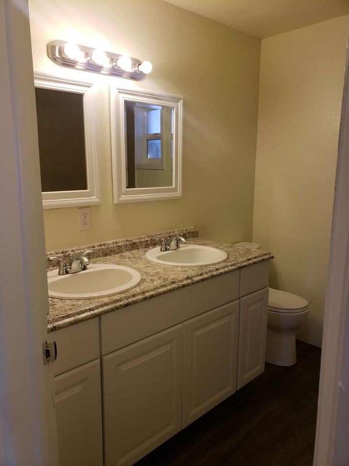 720 Illinois St #A - Photo 7 of 19