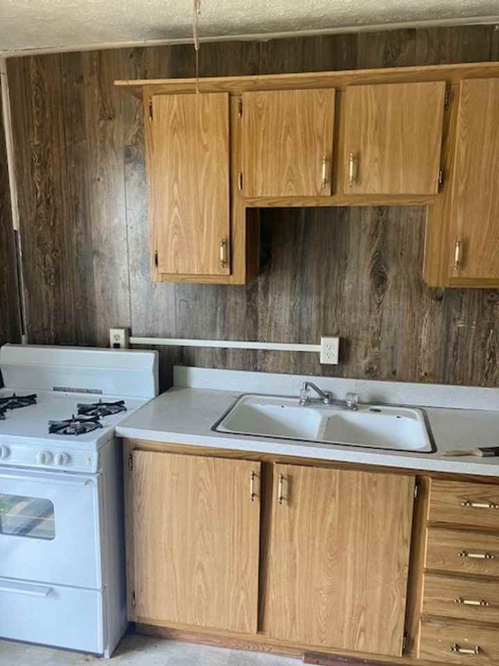 918 S. Bell St. - Photo 2 of 7