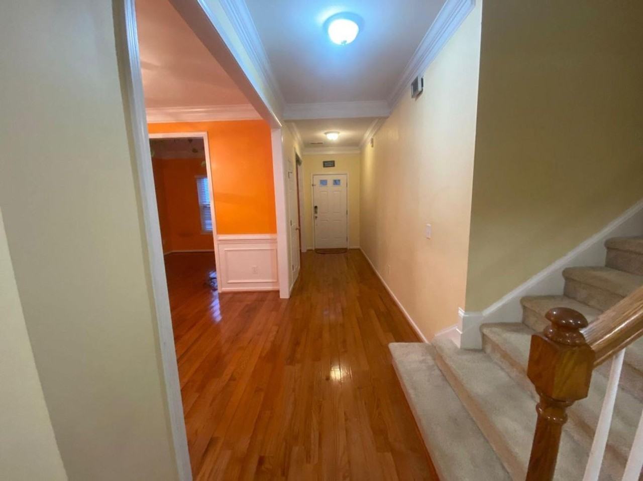 137 Hammock Dr - Photo 2 of 18