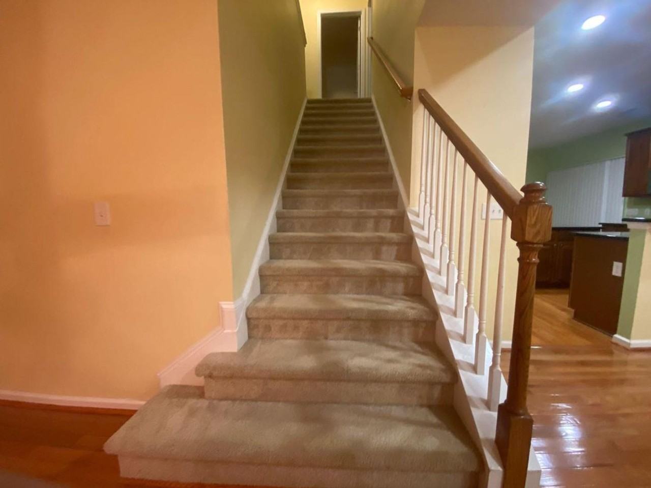 137 Hammock Dr - Photo 3 of 18