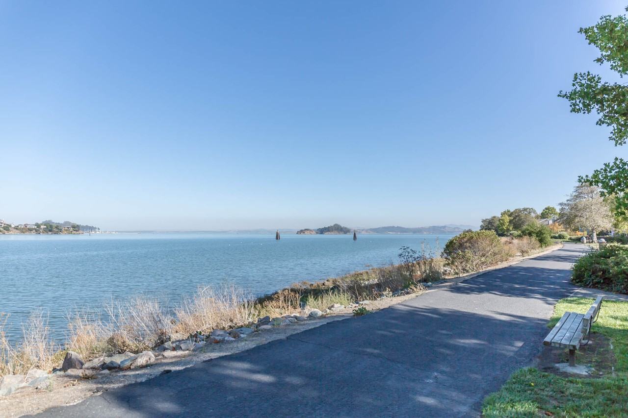 13 Salem Cove - Photo 2 of 18