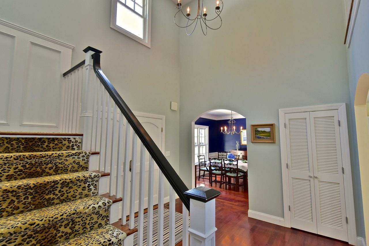 17 Laurel Rd - Photo 3 of 18