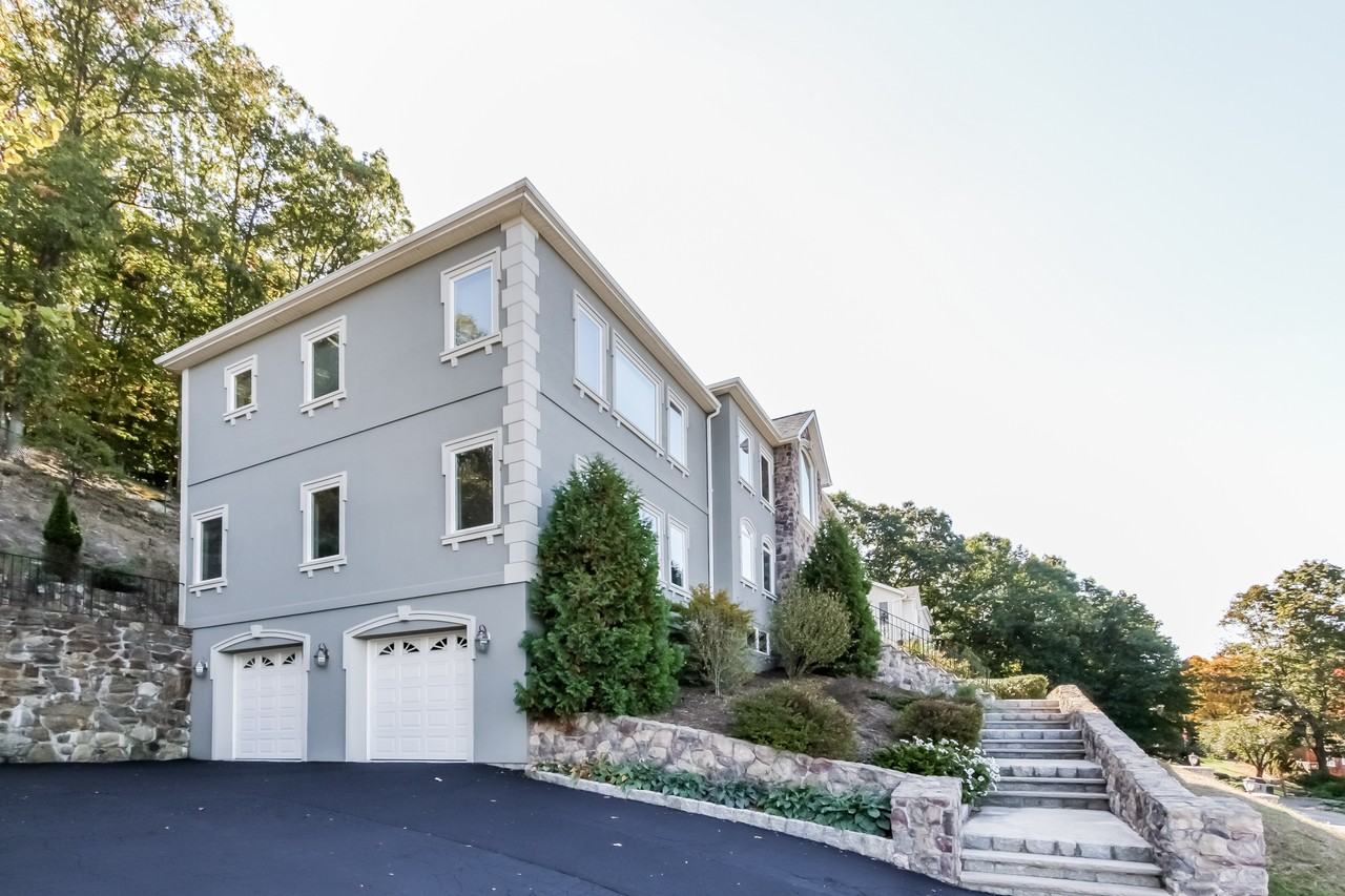 732 Linda Ave - Photo 2 of 20