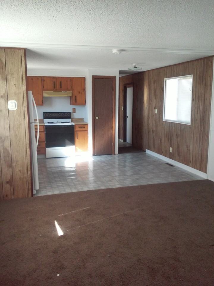 8605 Hunt Ave - Photo 3 of 6