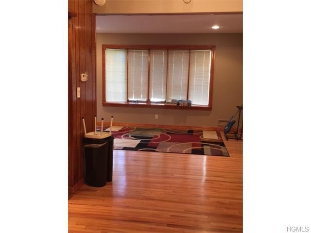 10 Brookside Dr - Photo 3 of 20