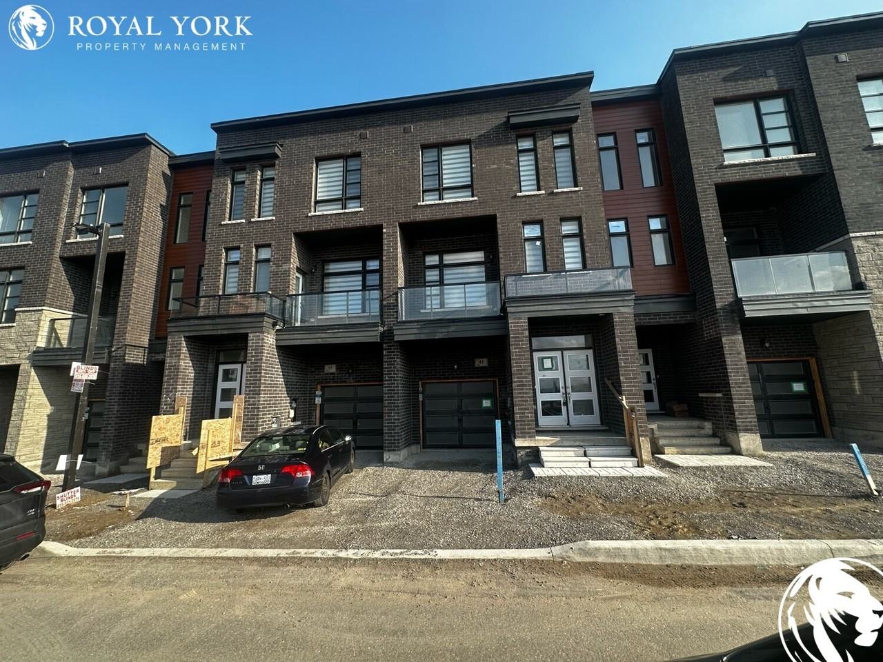 41-41 Quilico Road, Vaughan, Ontario L4L 1A7 - Photo 2 of 32