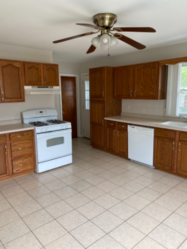 3802 Eagle Ln - Photo 3 of 11