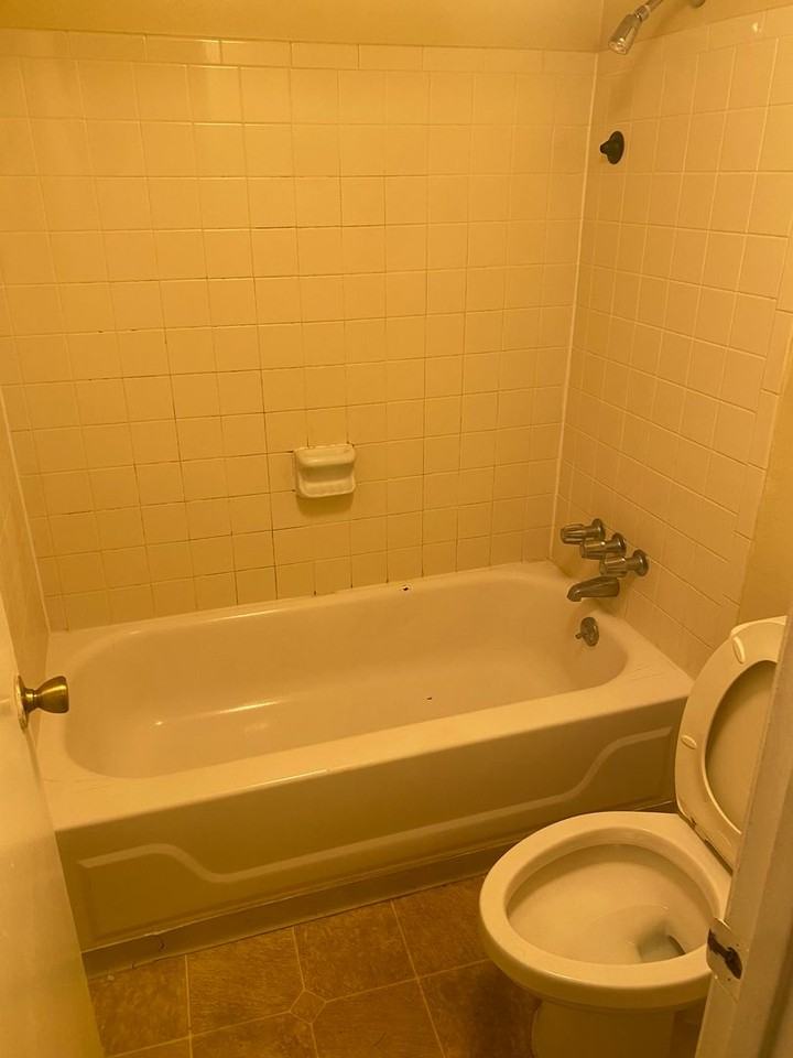 2811 O-117 2811 S.W. Archer Rd. - Photo 7 of 7