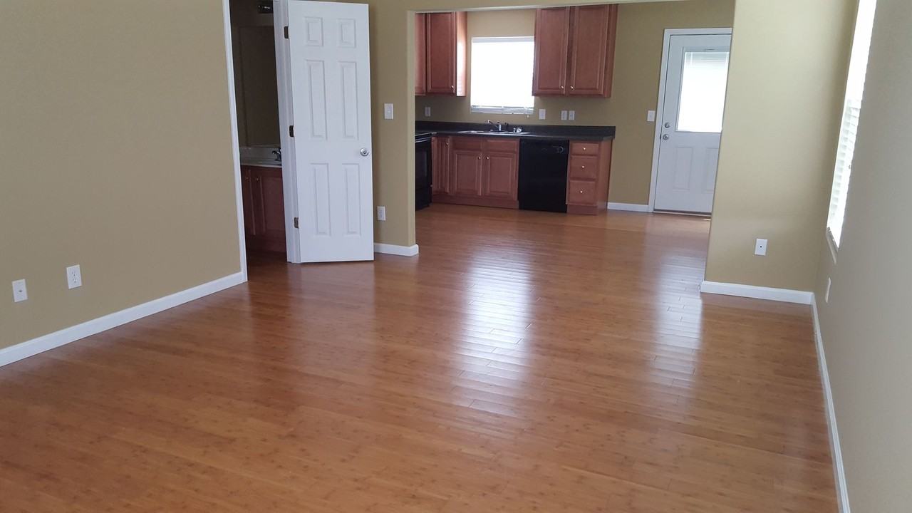 Laurelbrook - Photo 2 of 6