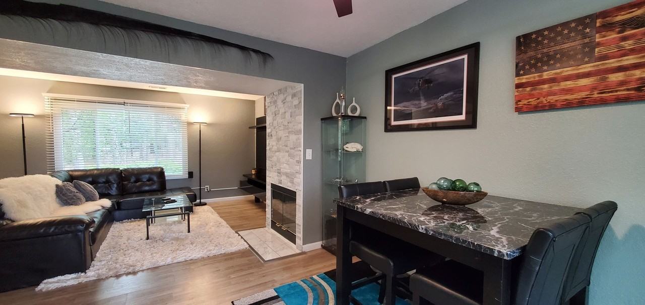 3887 Emily Ln - Photo 7 of 27