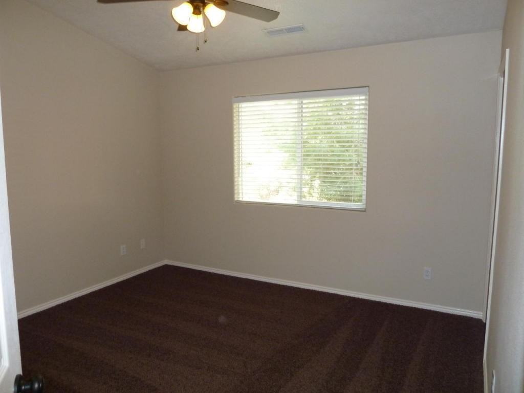477 N 300 W - Photo 6 of 10