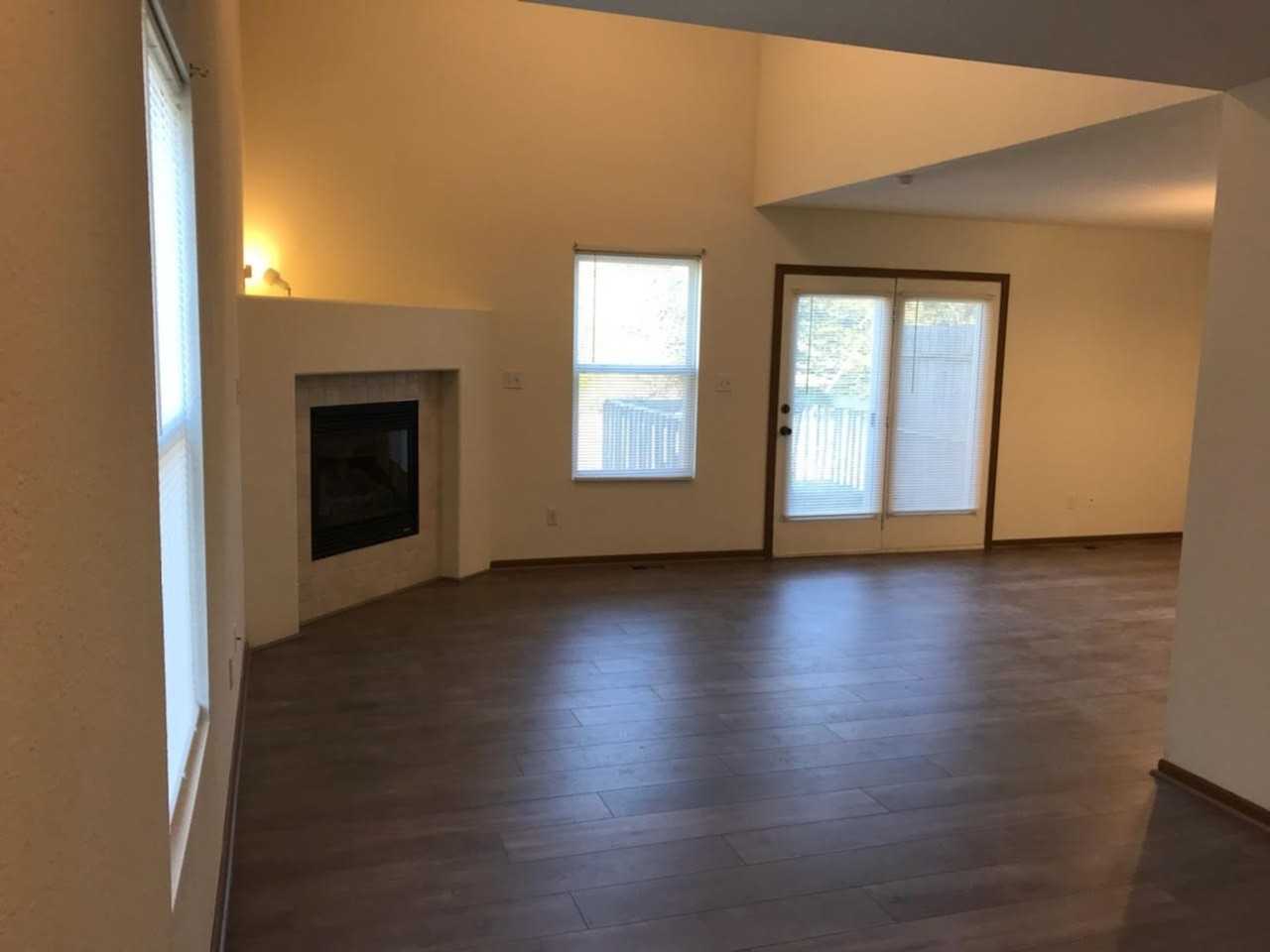 2224 Sw Ancaster Rd - Photo 2 of 42
